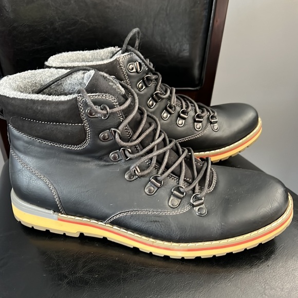 Boots - Picture 2 of 6